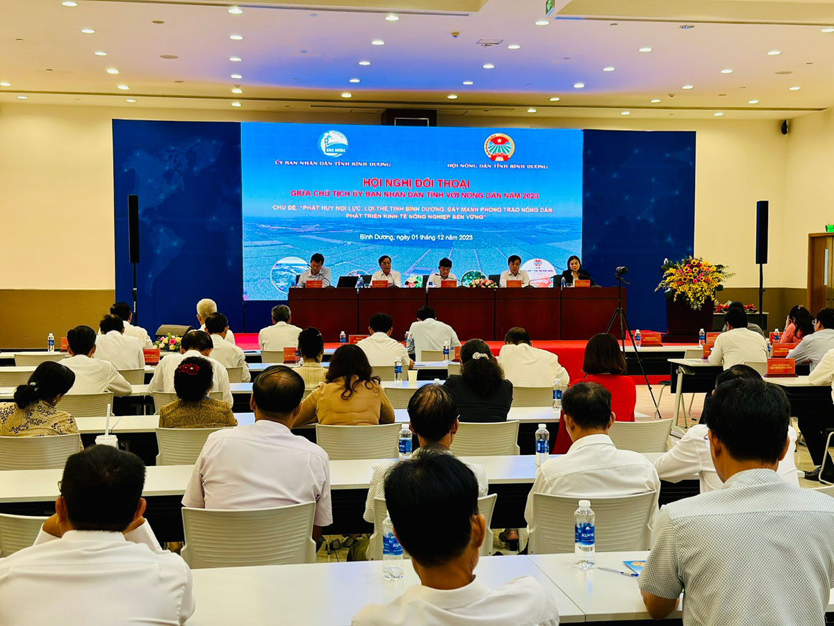 Lãnh đạo Bình Dương đối thoại với nông dân về phát triển nông nghiệp bền vững - Ảnh 3. Lãnh đạo Bình Dương đối thoại với nông dân về phát triển nông nghiệp bền vững - Ảnh 3.