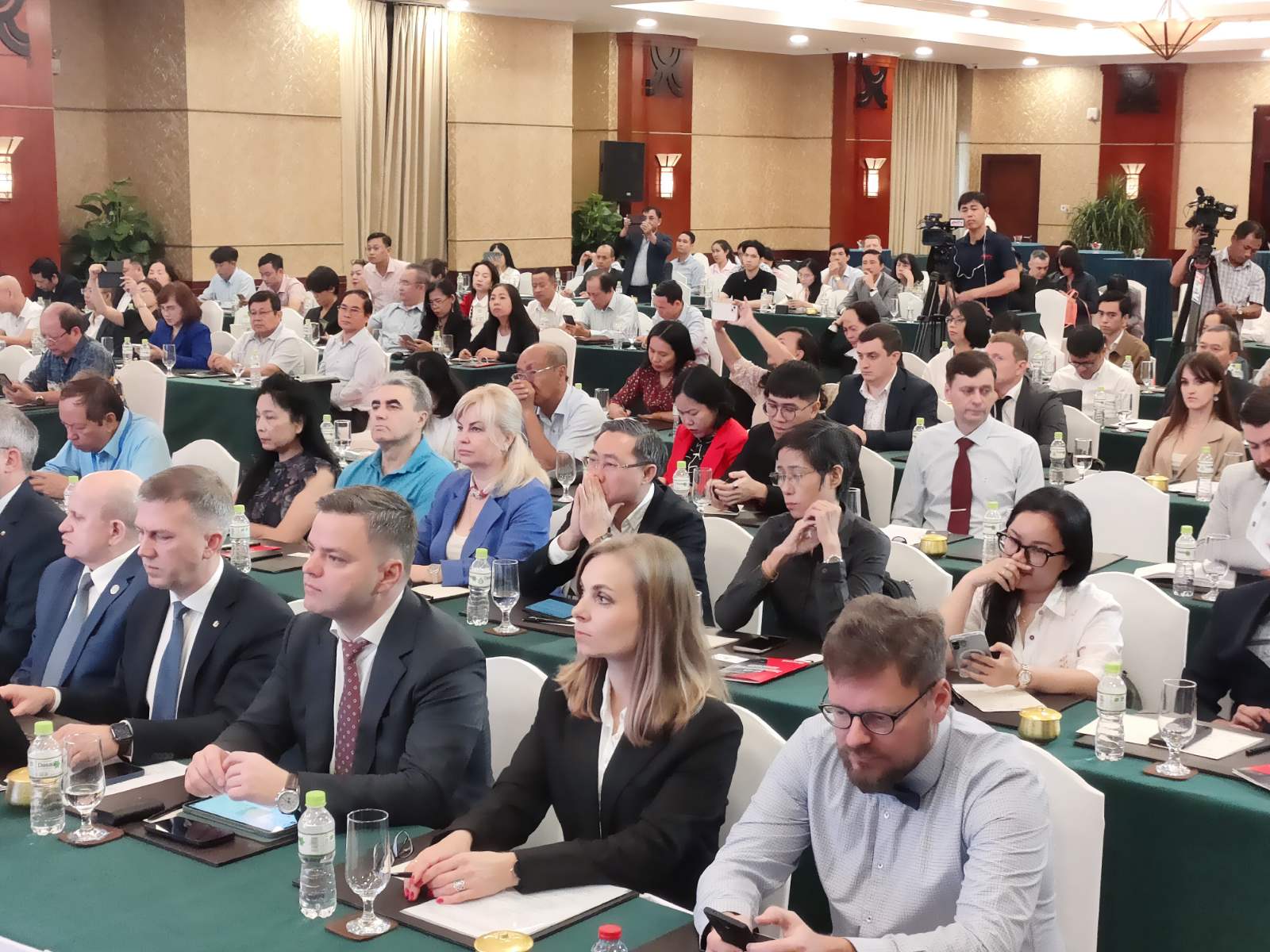 Saint Petersburg thúc đẩy khai thác tiềm năng hợp tác với TP.Hồ Chí Minh - Ảnh 2. Saint Petersburg thúc đẩy khai thác tiềm năng hợp tác với TP.Hồ Chí Minh - Ảnh 2.