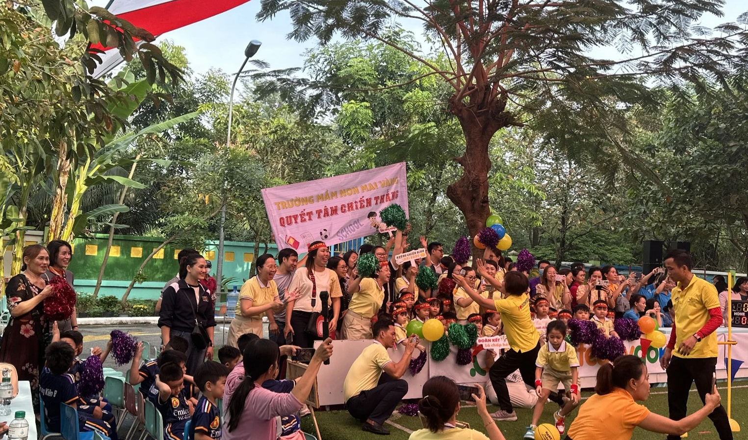 Màn so tài của những cầu thủ nhí - Ảnh 4. Màn so tài của những cầu thủ nhí - Ảnh 4.