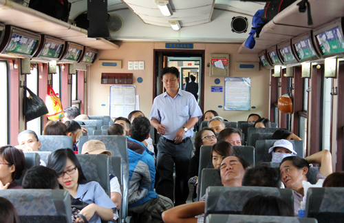 Nhiều du khách say xe chọn tàu hỏa để di chuyển đến Quy Nhơn. Ảnh minh hoạ: Hữu Nguyên.