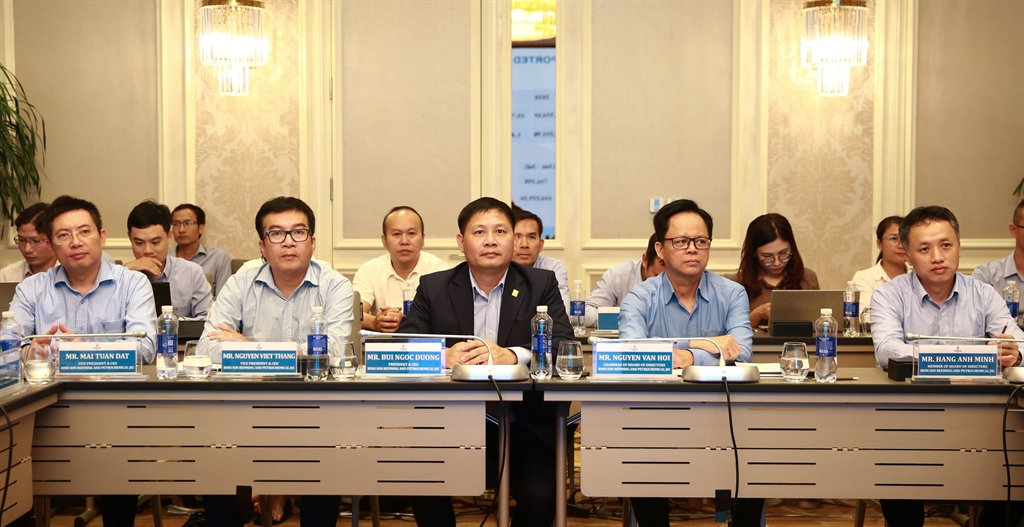 Lãnh đạo của BSR, nơi xuất phát mọi chỉ đạo hành động để đi đến thành công của BSR ẢNH: BSR Lãnh đạo của BSR, nơi xuất phát mọi chỉ đạo hành động để đi đến thành công của BSR ẢNH: BSR