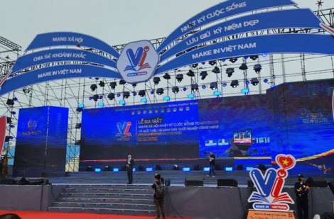 Ra mắt mạng xã hội 