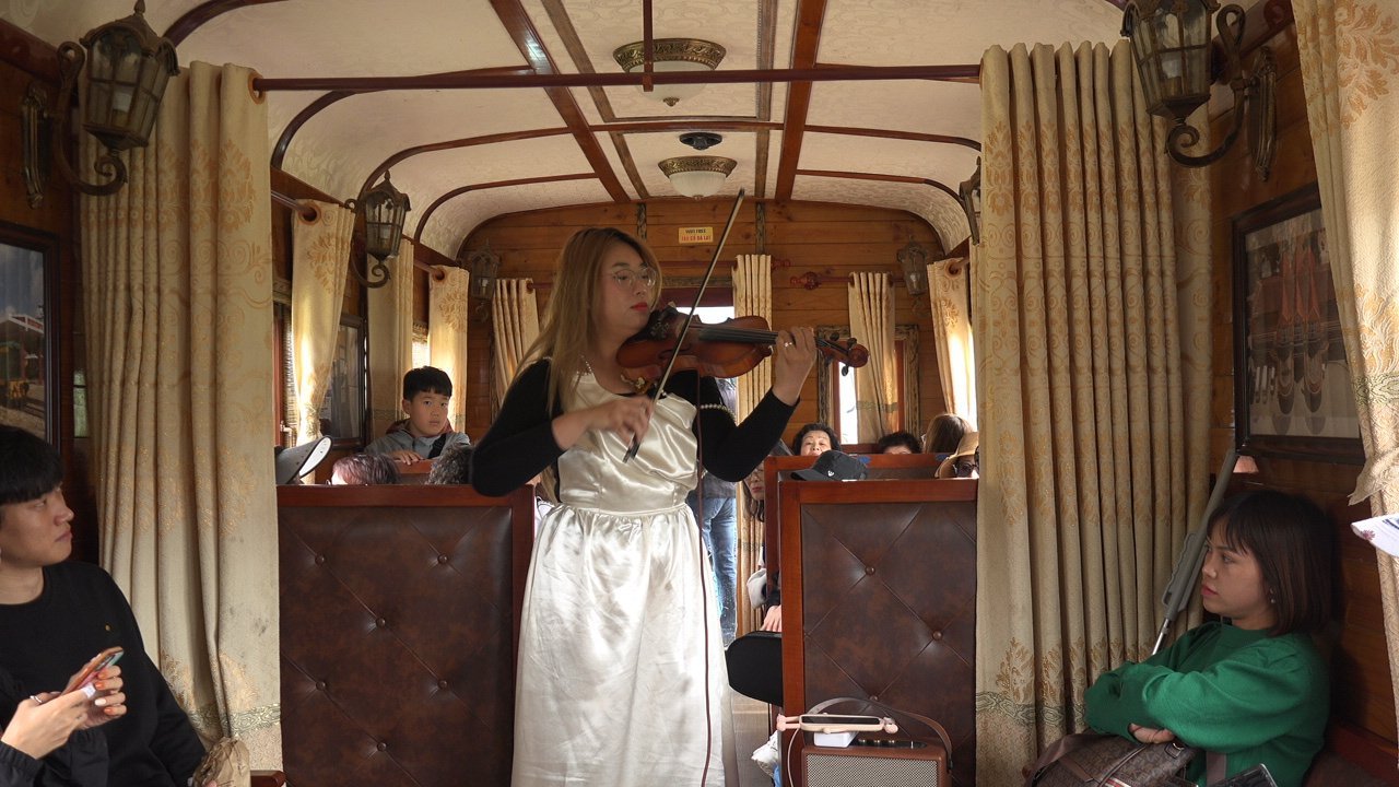 Làm mới tour tàu cổ Đà Lạt - Trại Mát Làm mới tour tàu cổ Đà Lạt - Trại Mát