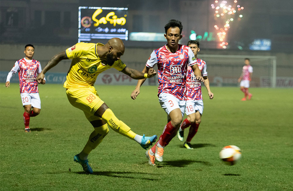 Vòng 6 Night Wolf V.League 1-2023/24: Thép Xanh Nam Định mất ngôi đầu, Hà Nội trở lại đường đua Vòng 6 Night Wolf V.League 1-2023/24: Thép Xanh Nam Định mất ngôi đầu, Hà Nội trở lại đường đua