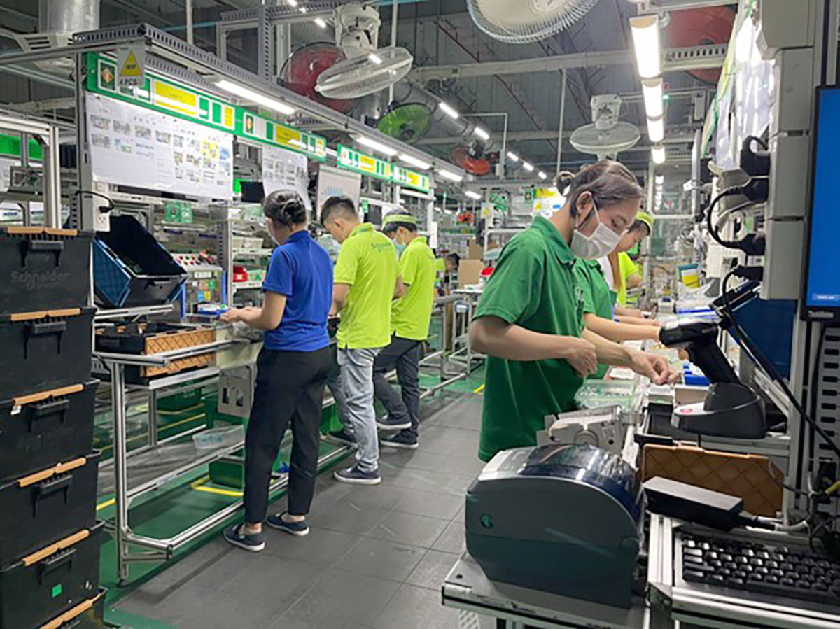 Schneider Electric và chiến lược nhân sự bền vững giữa ‘tâm bão’ sa thải - Ảnh 2.