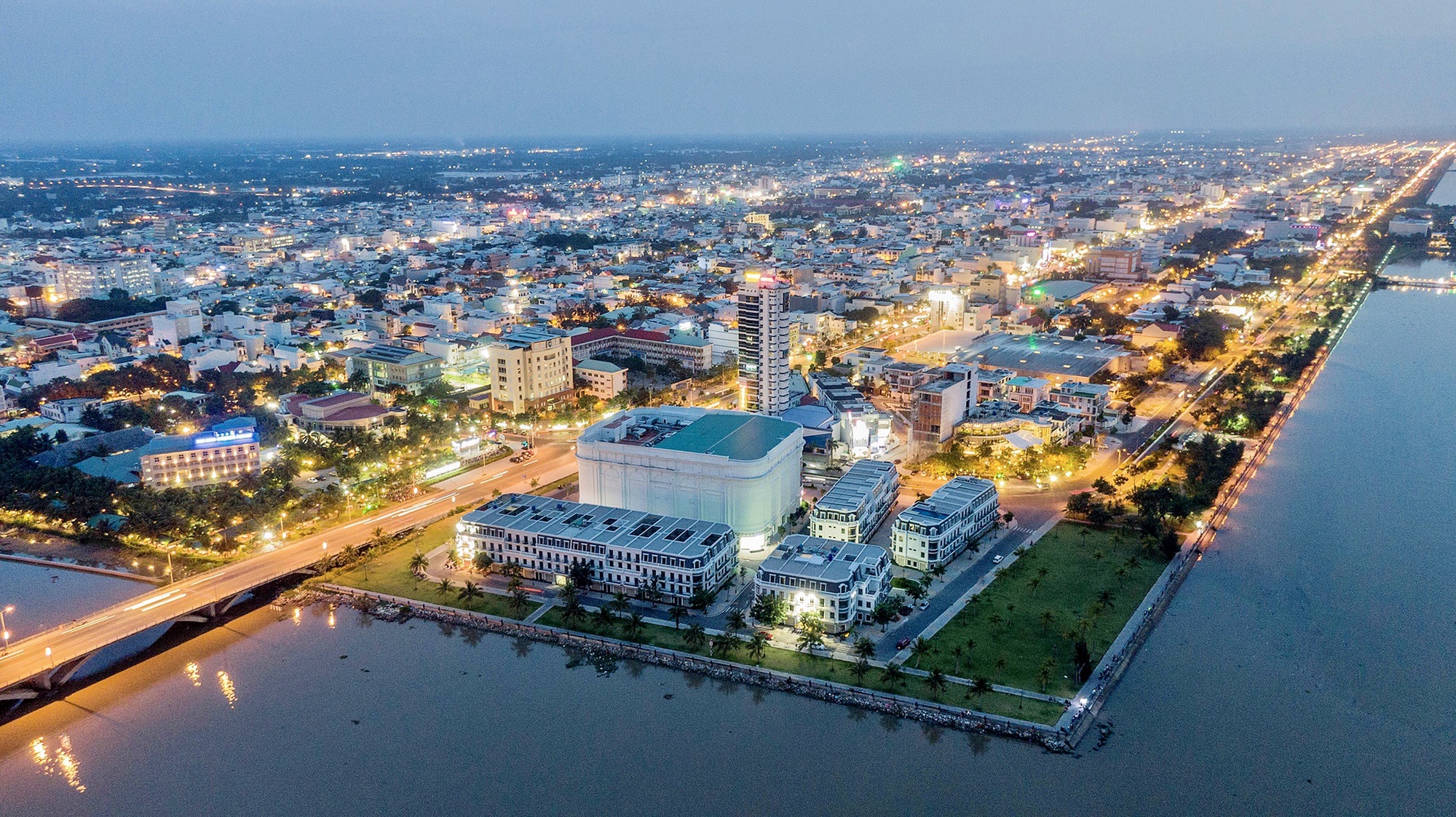 Tam giác kinh tế Rạch Giá - Hà Tiên - Phú Quốc giúp Kiên Giang bứt phá- Ảnh 2.