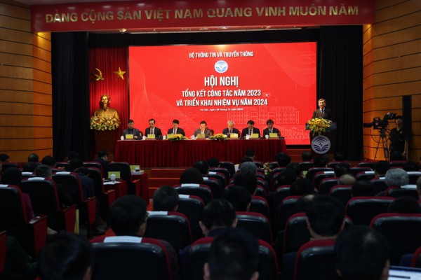 Bộ trưởng Nguyễn Mạnh Hùng: “Việc gì nhiều dữ liệu hãy để trí tuệ nhân tạo làm” Bộ trưởng Nguyễn Mạnh Hùng: “Việc gì nhiều dữ liệu hãy để trí tuệ nhân tạo làm”