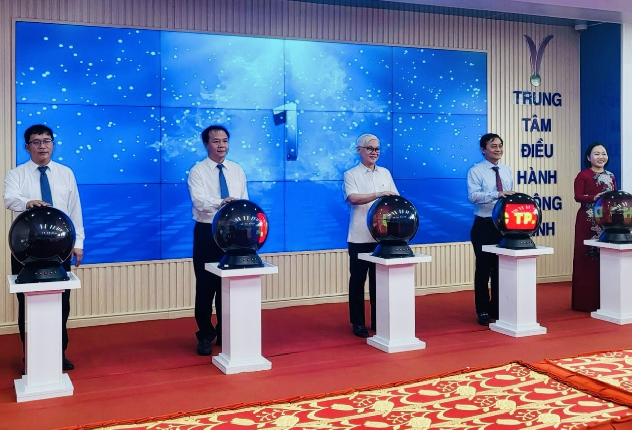 Nghi thức khánh thành trung tâm IOC TP.Thủ Dầu Một Nghi thức khánh thành trung tâm IOC TP.Thủ Dầu Một