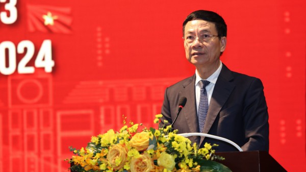 Bộ trưởng Nguyễn Mạnh Hùng: “Việc gì nhiều dữ liệu hãy để trí tuệ nhân tạo làm” Bộ trưởng Nguyễn Mạnh Hùng: “Việc gì nhiều dữ liệu hãy để trí tuệ nhân tạo làm”