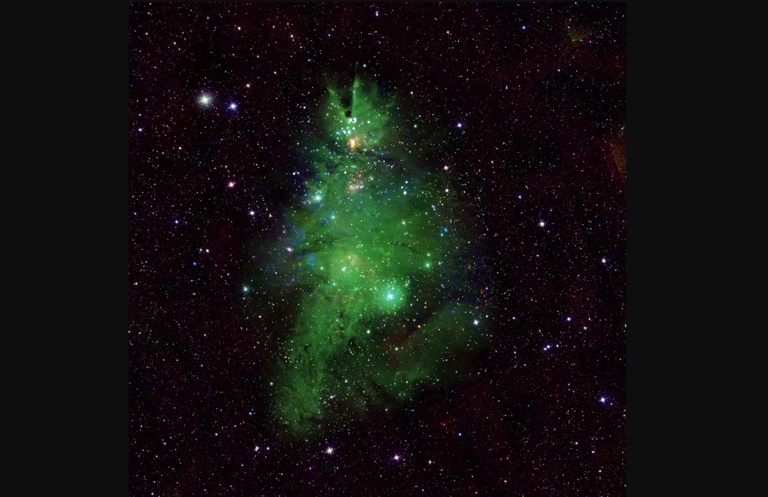 'Cây thông Giáng sinh' giữa các vì sao - Ảnh 1. 'Cây thông Giáng sinh' giữa các vì sao - Ảnh 1.