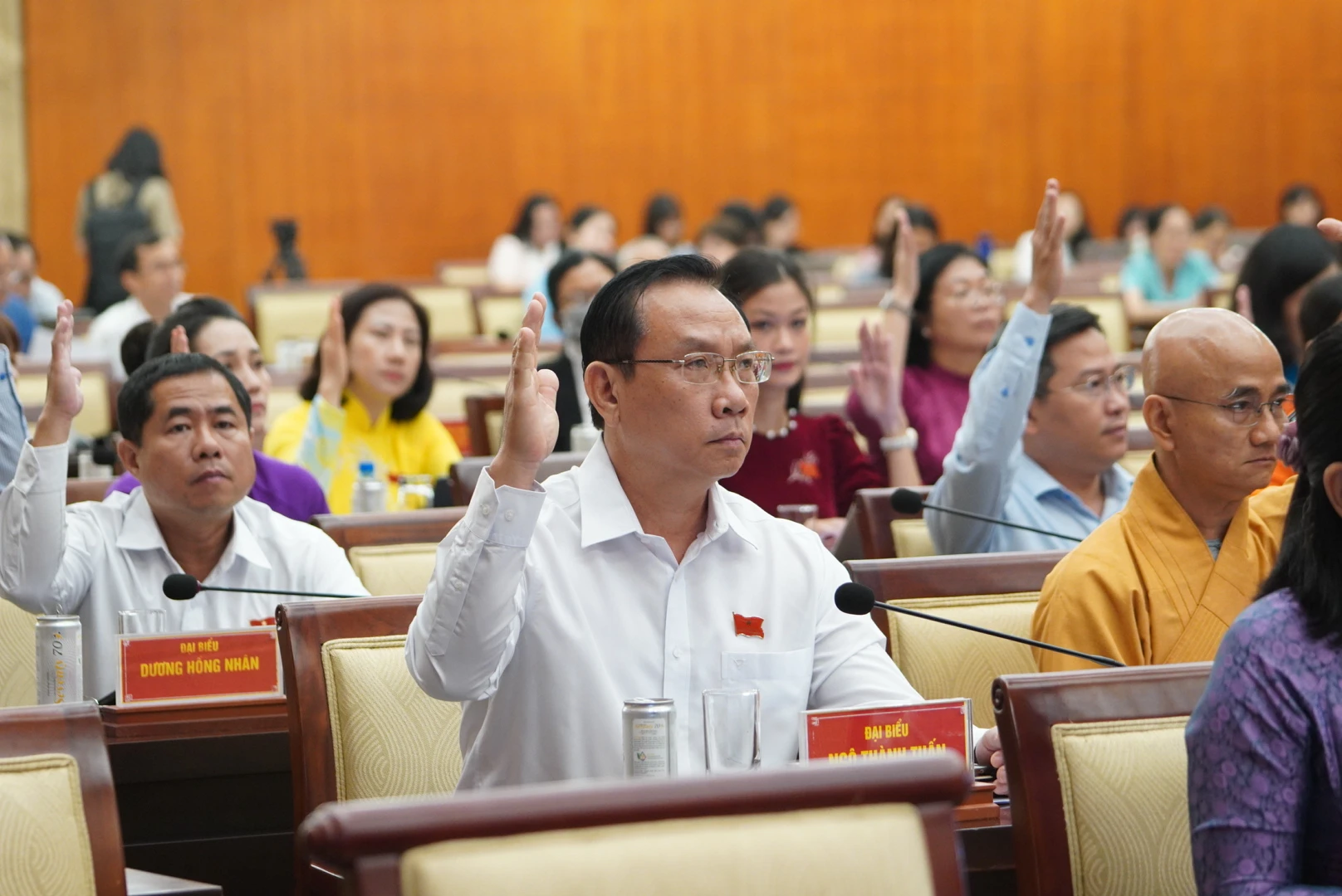 Chi tiết chính sách hỗ trợ người cao tuổi, trẻ mồ côi tại TP.HCM - Ảnh 1. Chi tiết chính sách hỗ trợ người cao tuổi, trẻ mồ côi tại TP.HCM - Ảnh 1.