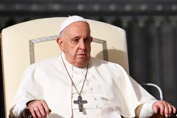 Giáo hoàng Francis lên án việc Israel tấn công dân thường tại nhà thờ ở Gaza Giáo hoàng Francis lên án việc Israel tấn công dân thường tại nhà thờ ở Gaza