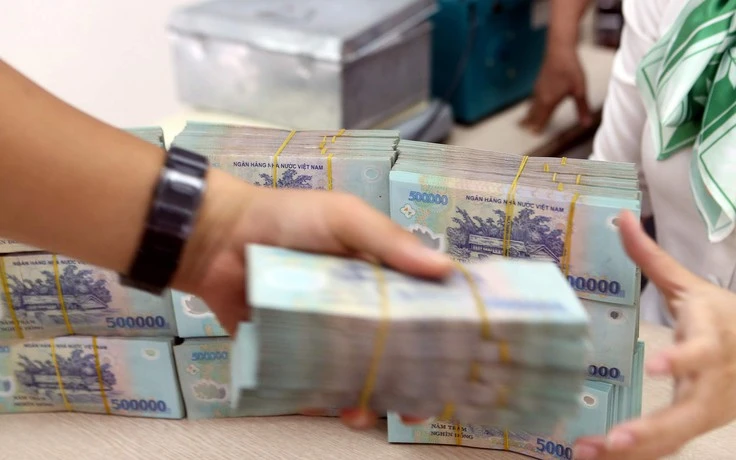 Lãi suất tiết kiệm xuống thấp, liệu có giảm nữa hay không? - Ảnh 1. Lãi suất tiết kiệm xuống thấp, liệu có giảm nữa hay không? - Ảnh 1.