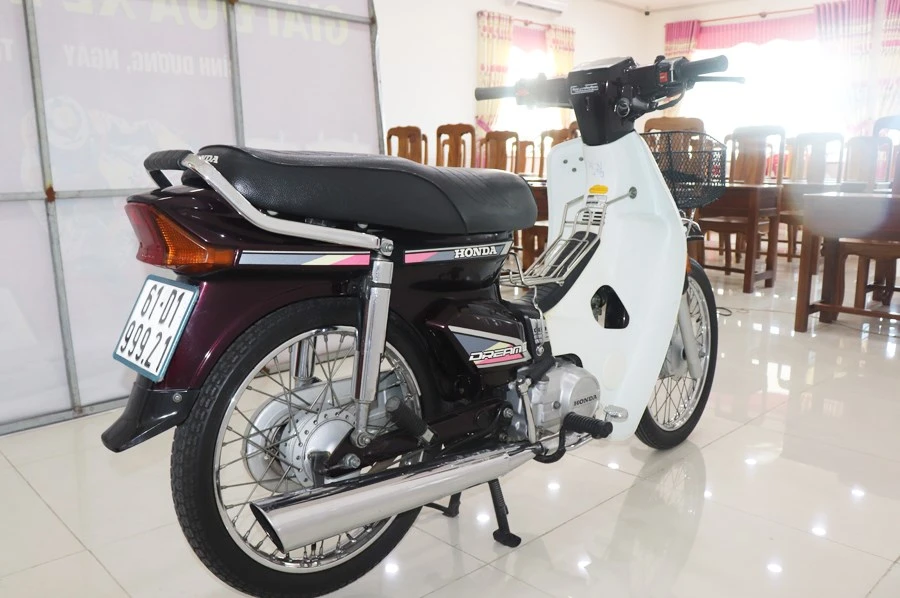 Từ Dream Thái đến Dream 125 2024: Huyền thoại Honda vẫn Từ Dream Thái đến Dream 125 2024: Huyền thoại Honda vẫn