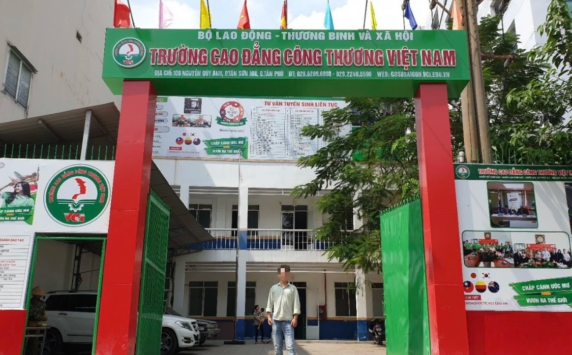 Yêu cầu các trường rà soát tuyển dụng, thẩm tra bằng cấp sau vụ tiến sĩ giả - Ảnh 1. Yêu cầu các trường rà soát tuyển dụng, thẩm tra bằng cấp sau vụ tiến sĩ giả - Ảnh 1.