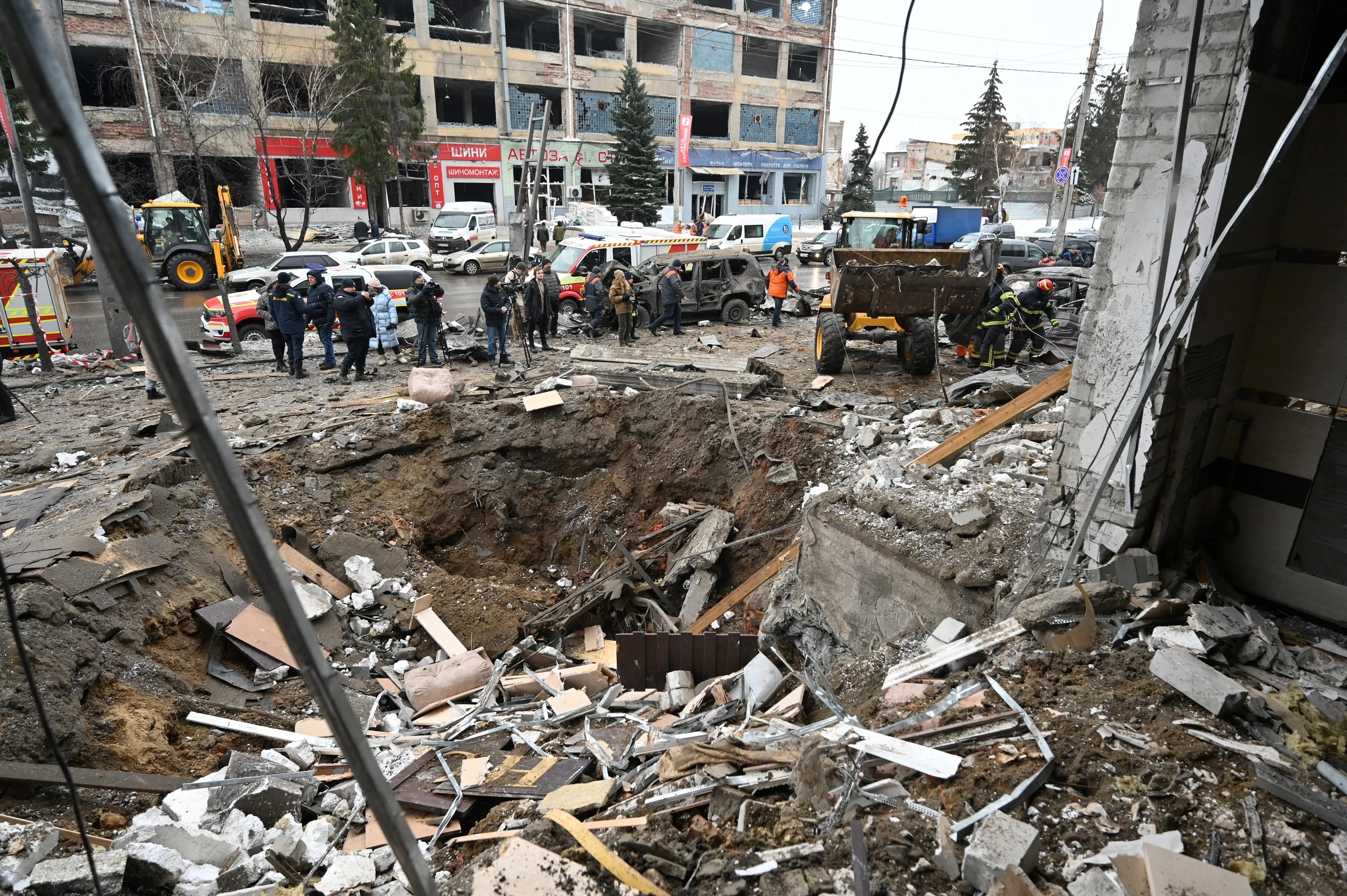 Chiến sự Ukraine ngày 687: Nga đe dọa hạt nhân, Kyiv từ chối ngừng bắn- Ảnh 2.