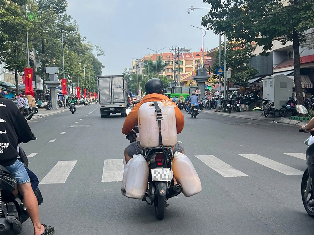 Khiếp hãi bì heo bẩn ở TP.HCM: Đột nhập cơ sở chế biến- Ảnh 8.