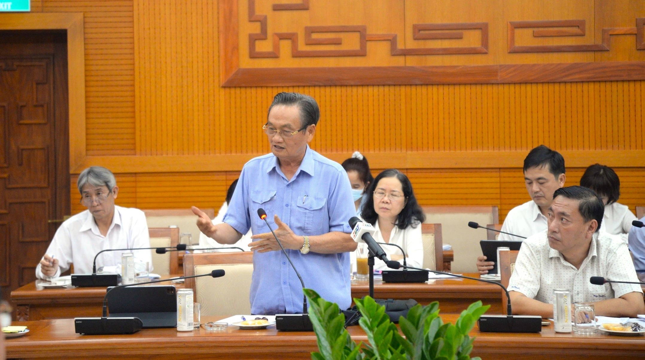 Chủ tịch TP.HCM: 'Bản thân Nghị quyết 98 không tự nhiên thành tiền, thành bạc'- Ảnh 2.