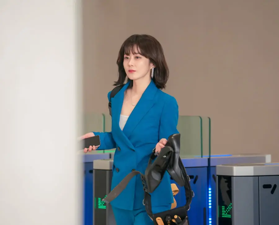 Thời trang sang trọng của Jang Nara khi tái xuất màn ảnh nhỏ