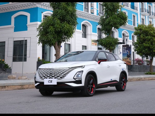“Tân binh” Omoda C5 sắp ra mắt, phân khúc SUV hạng B cạnh tranh “nóng bỏng” “Tân binh” Omoda C5 sắp ra mắt, phân khúc SUV hạng B cạnh tranh “nóng bỏng”
