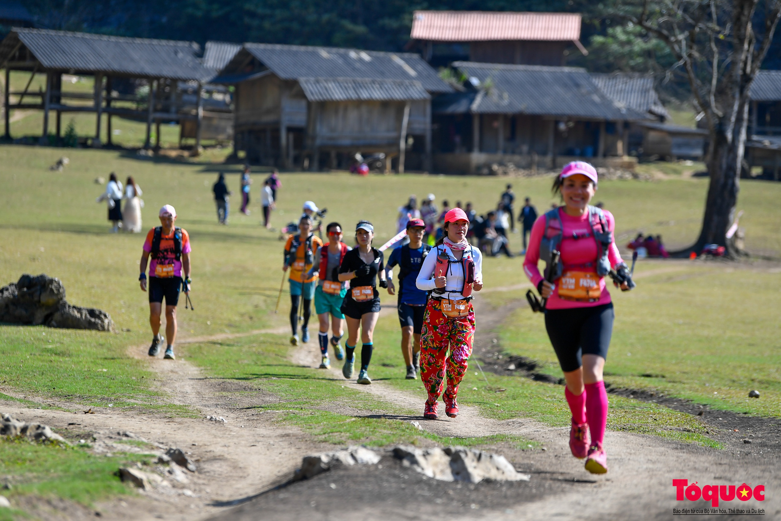 Hơn 4.000 vận động viên tham gia Giải chạy Marathon đường mòn Việt Nam - Ảnh 15.