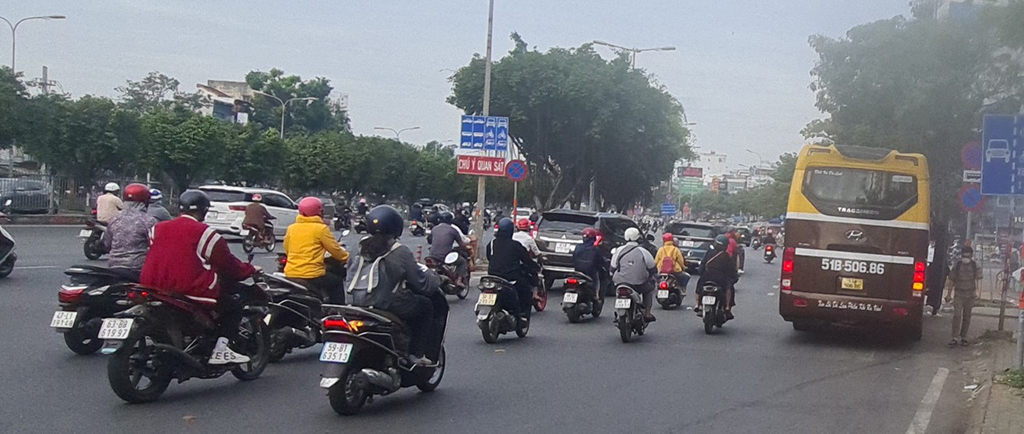 Xử lý xe hợp đồng trá hình, chặn thất thu thuế ra sao?- Ảnh 2. Xử lý xe hợp đồng trá hình, chặn thất thu thuế ra sao?- Ảnh 2.