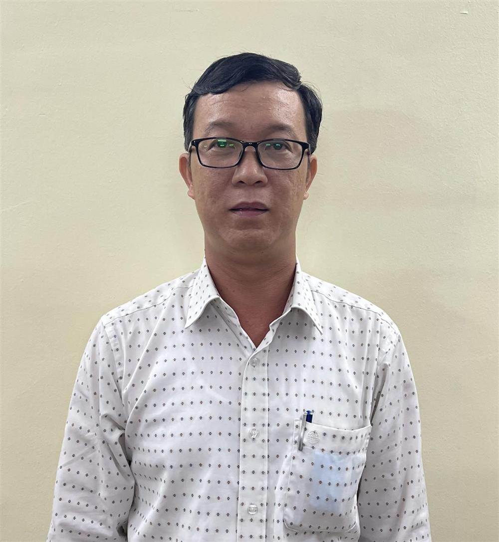 Bắt tạm giam Phó chánh văn phòng Sở NN-PTNT TP.HCM- Ảnh 1. Bắt tạm giam Phó chánh văn phòng Sở NN-PTNT TP.HCM- Ảnh 1.