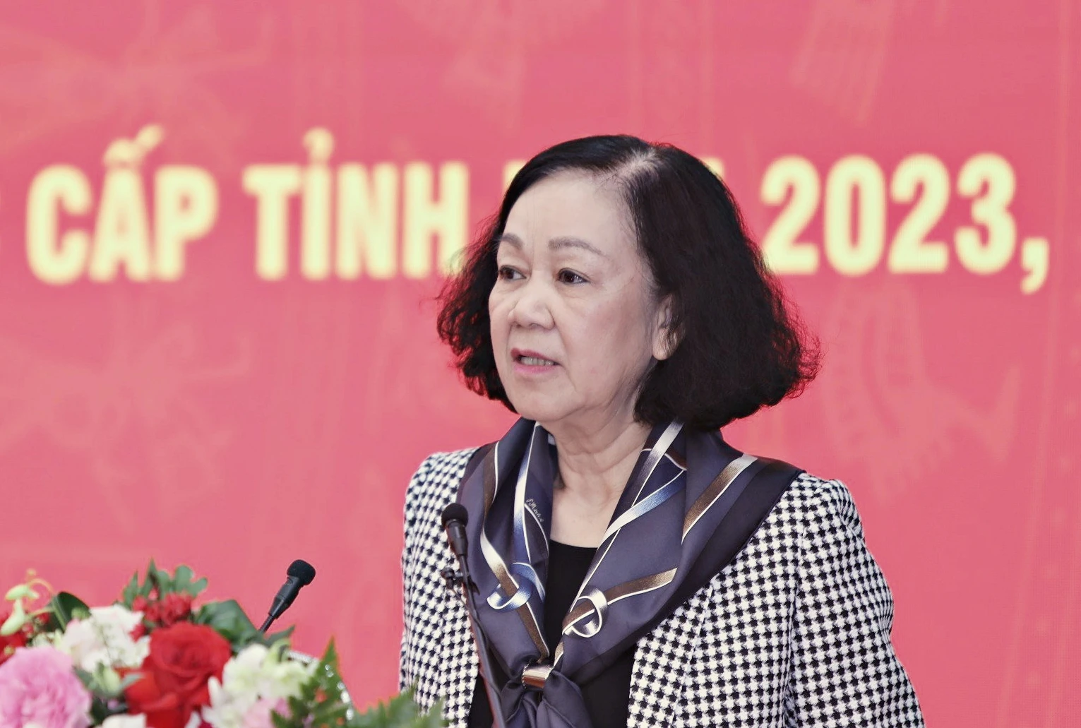 Bộ Chính trị: Xây dựng chính sách đặc thù, vượt trội cho KH-CN, đổi mới sáng tạo- Ảnh 1. Bộ Chính trị: Xây dựng chính sách đặc thù, vượt trội cho KH-CN, đổi mới sáng tạo- Ảnh 1.