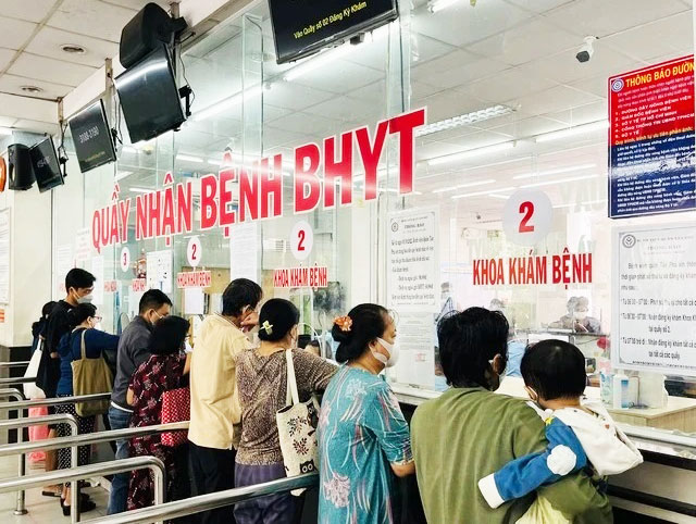 Để người bệnh hài lòng hơn khi đến khám chữa bệnh- Ảnh 1. Để người bệnh hài lòng hơn khi đến khám chữa bệnh- Ảnh 1.