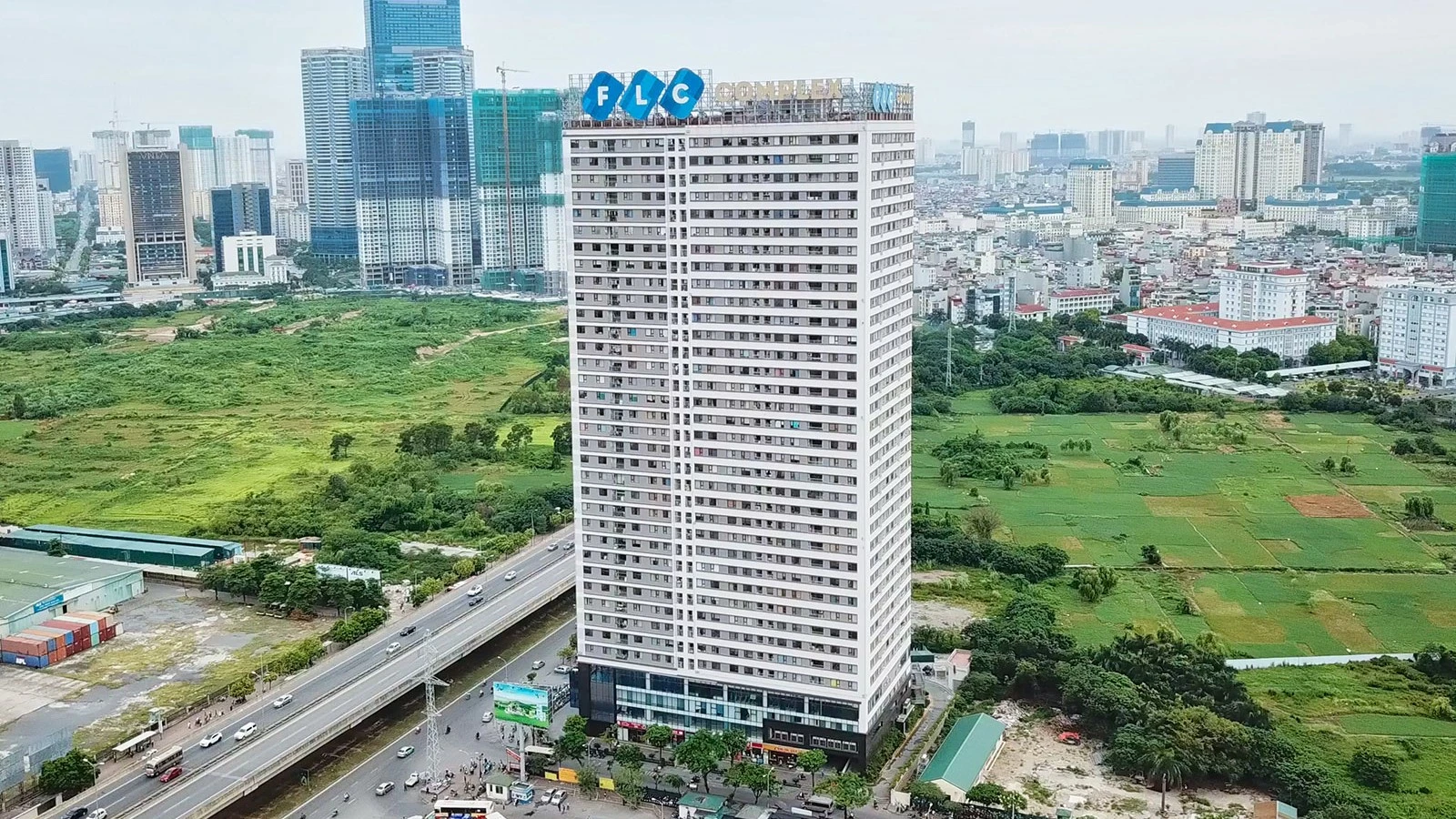 FLC bị cưỡng chế thuế gần 1.270 tỉ đồng- Ảnh 1. FLC bị cưỡng chế thuế gần 1.270 tỉ đồng- Ảnh 1.