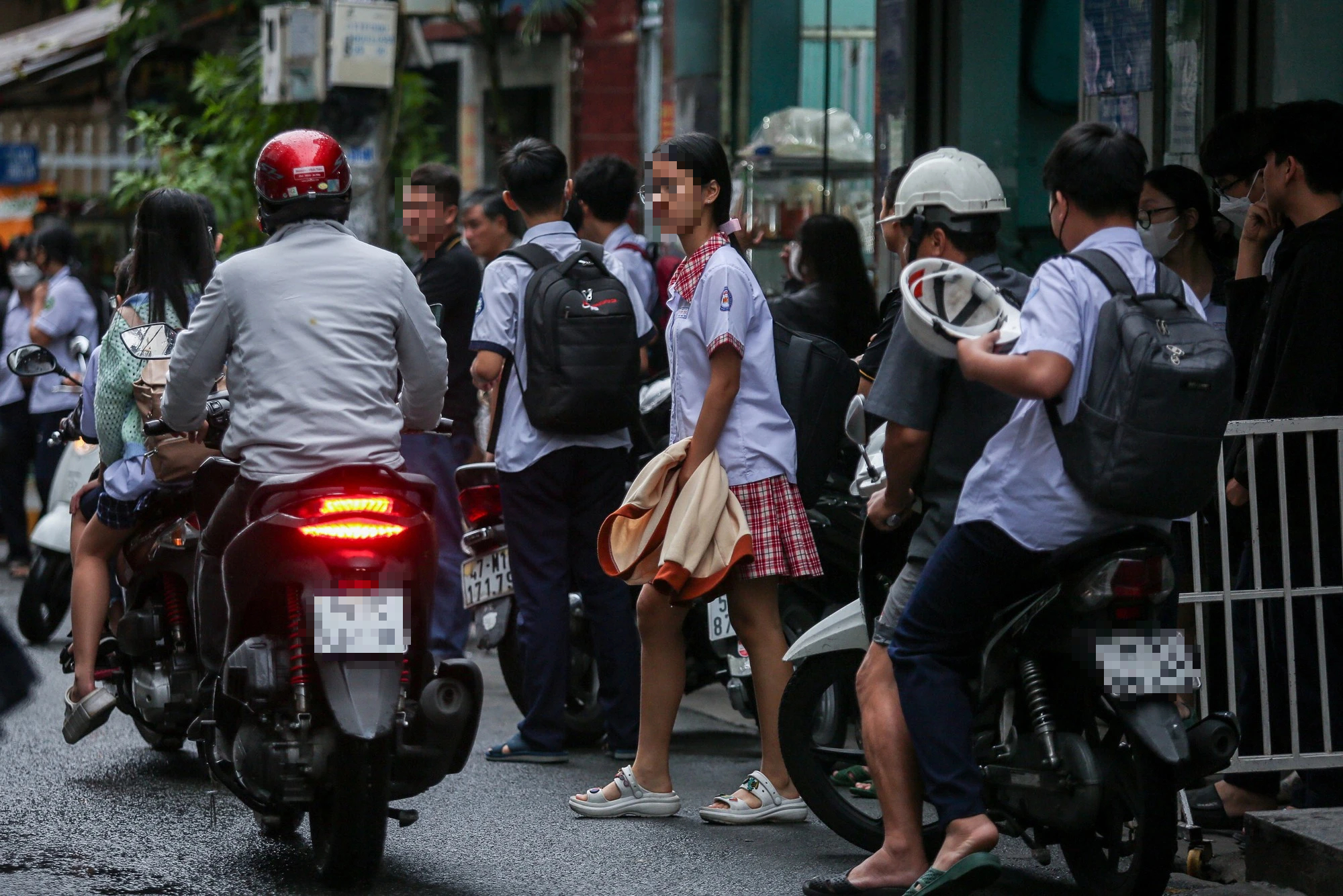 Giáo dục năm 2024: Thầy cô mong ước gì?- Ảnh 2. Giáo dục năm 2024: Thầy cô mong ước gì?- Ảnh 2.