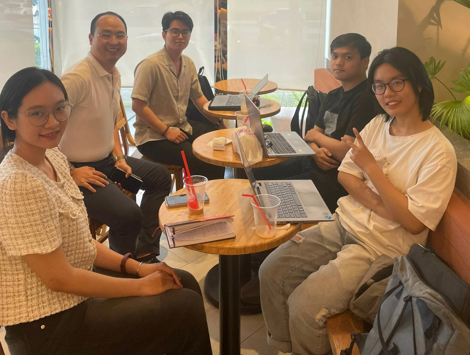 Loay hoay định hướng tương lai, sinh viên tìm sự trợ giúp ở đâu?- Ảnh 2.