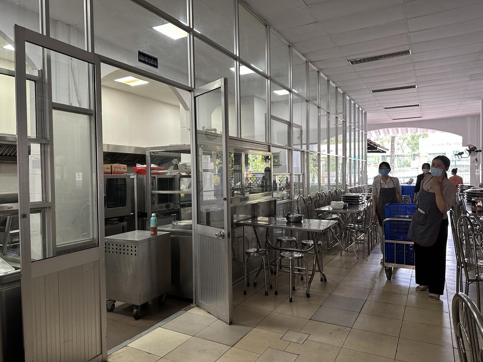 Những trường nào sẽ bị kiểm tra, giám sát đột xuất bữa ăn bán trú?- Ảnh 1. Những trường nào sẽ bị kiểm tra, giám sát đột xuất bữa ăn bán trú?- Ảnh 1.