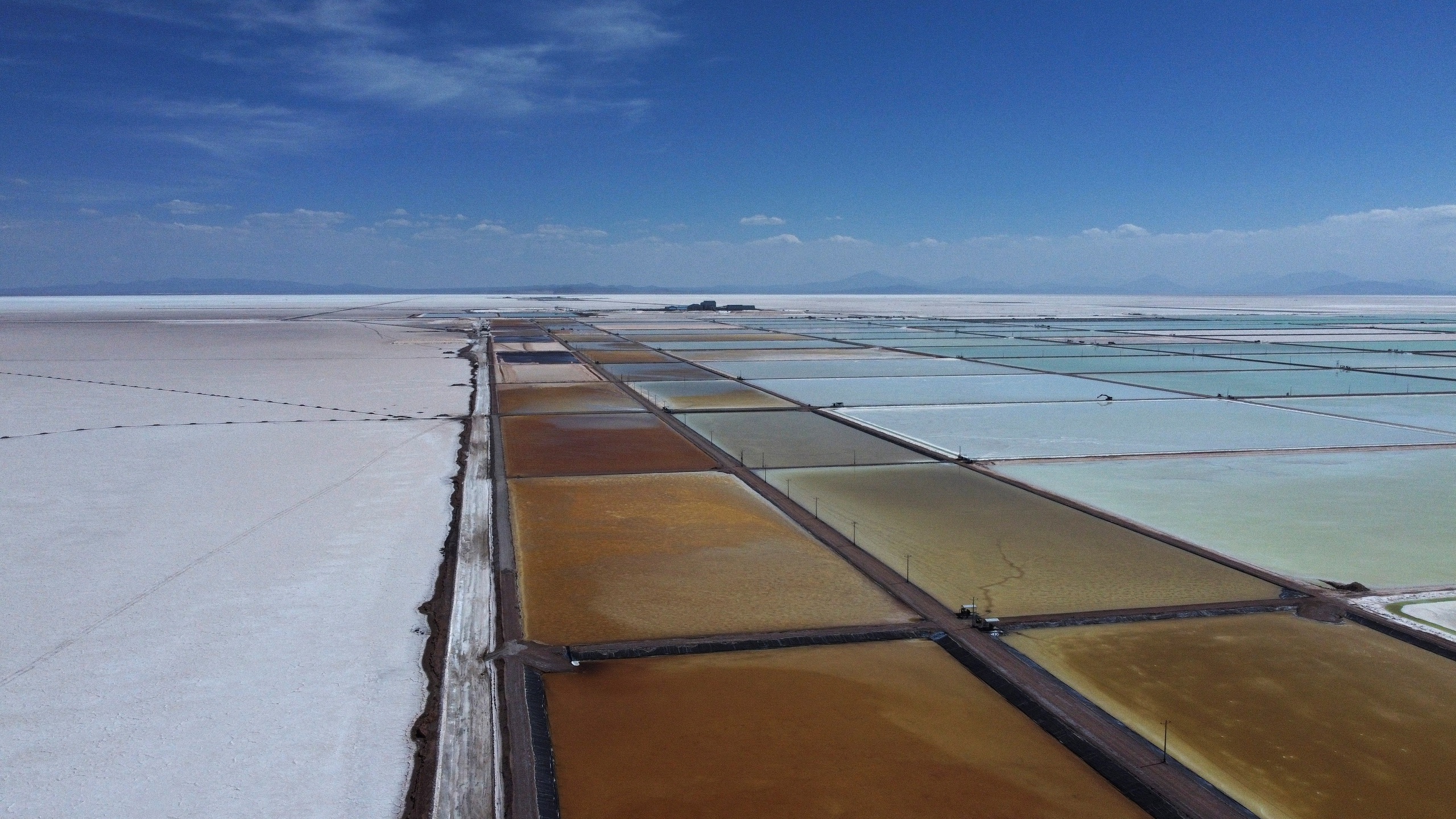 Thái Lan phát hiện 2 mỏ lithium cực lớn, trữ lượng gần 15 triệu tấn- Ảnh 1. Thái Lan phát hiện 2 mỏ lithium cực lớn, trữ lượng gần 15 triệu tấn- Ảnh 1.