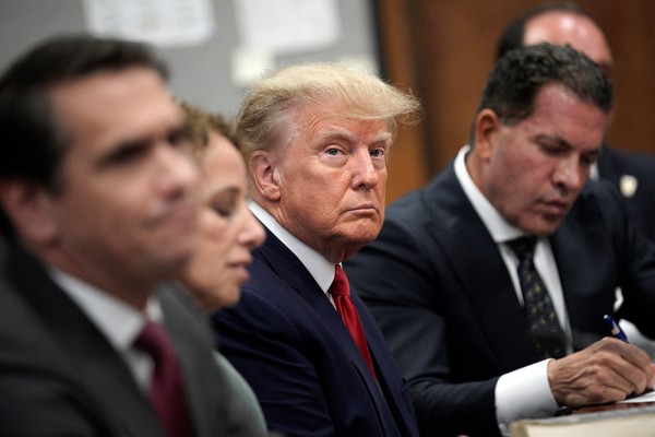 Tòa án Mỹ kết thúc vụ kiện dân sự nhằm vào cựu Tổng thống Trump Tòa án Mỹ kết thúc vụ kiện dân sự nhằm vào cựu Tổng thống Trump