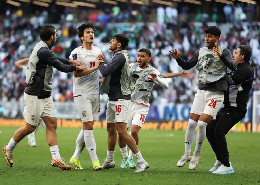 ĐT Iran 2-1 ĐT Nhật Bản: Iran thắng kịch tính trước Nhật Bản