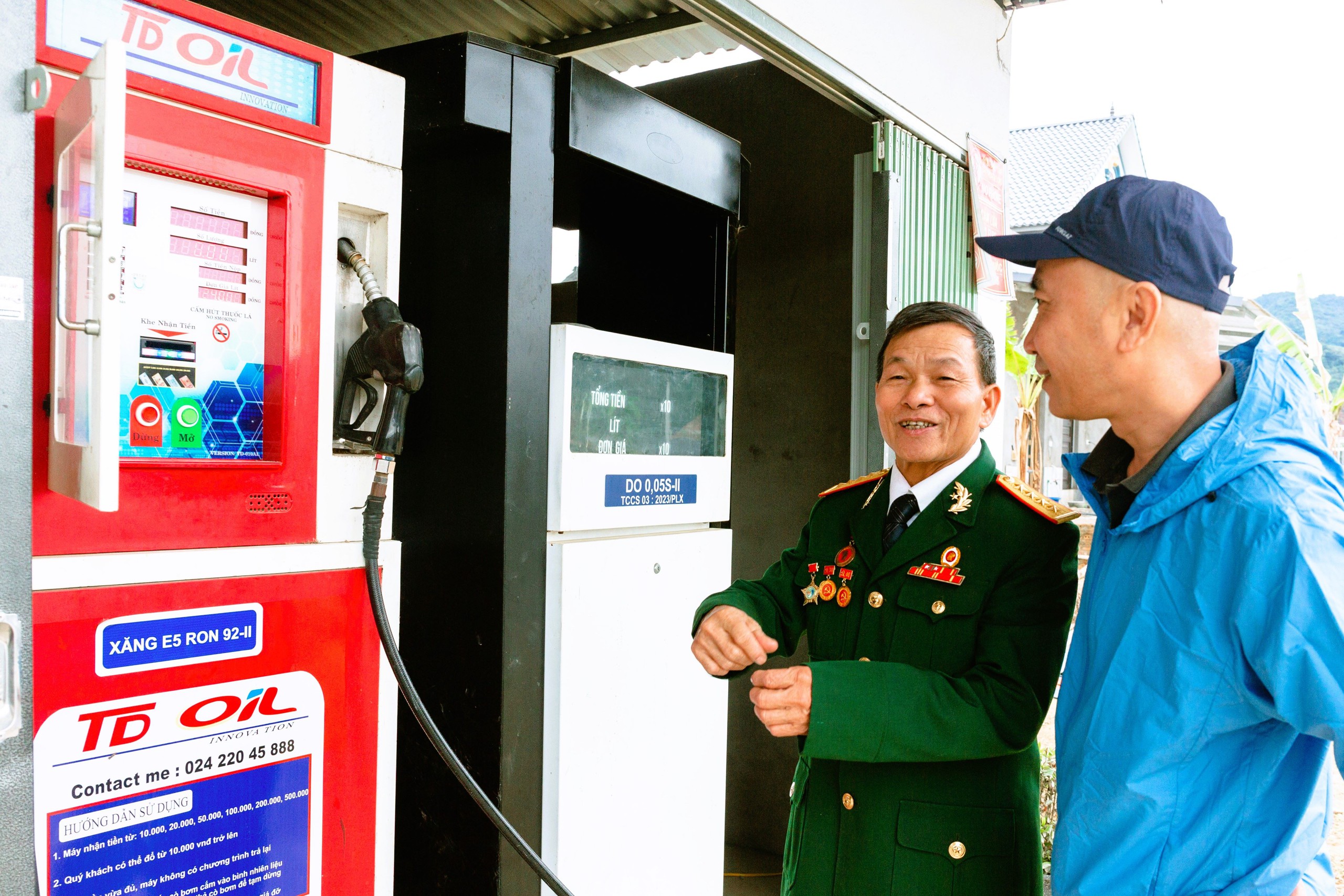 Tìm lại những anh hùng: Người hùng dân tộc Tày ở Cam Cọn- Ảnh 3. Tìm lại những anh hùng: Người hùng dân tộc Tày ở Cam Cọn- Ảnh 3.