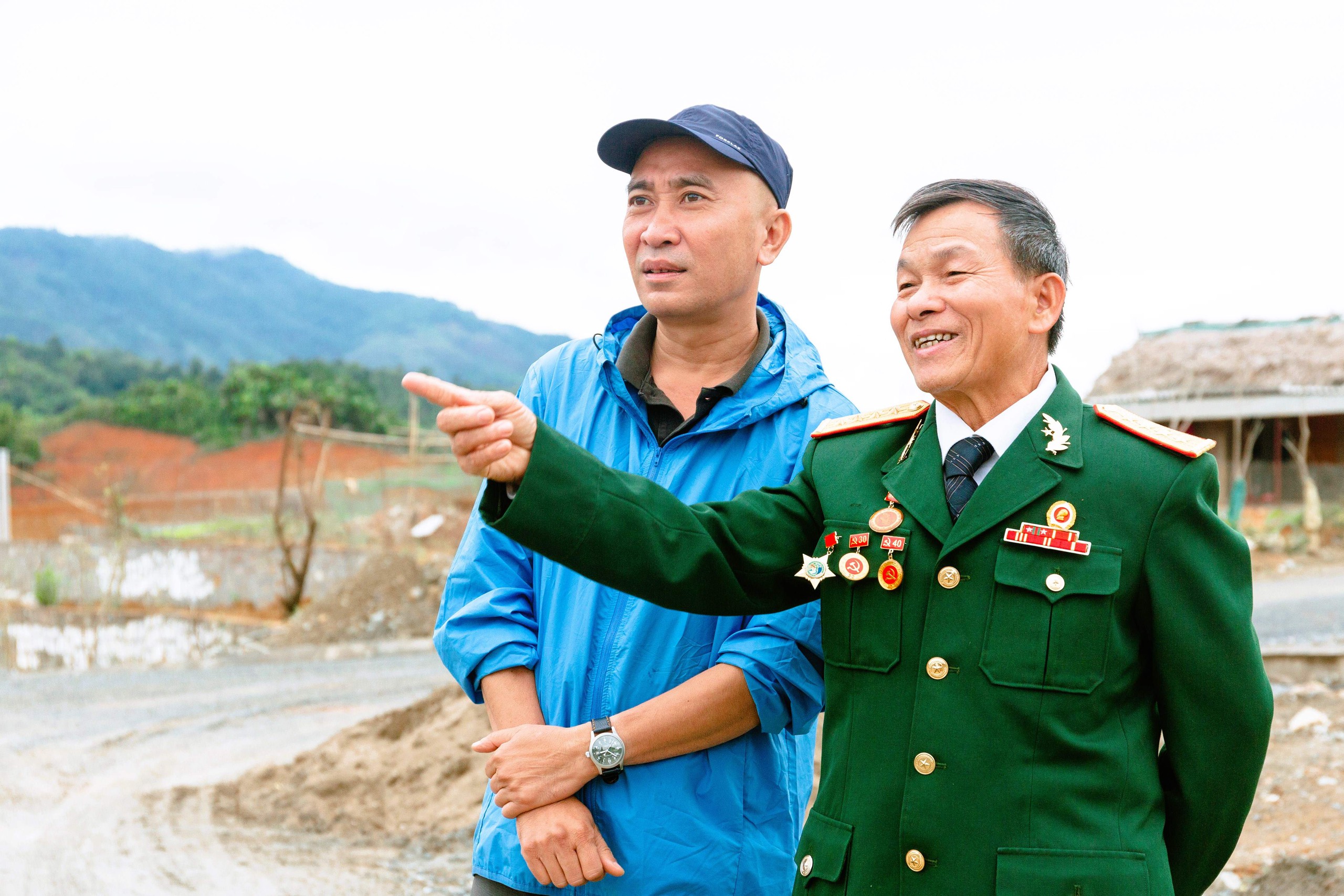 Tìm lại những anh hùng: Người hùng dân tộc Tày ở Cam Cọn- Ảnh 2. Tìm lại những anh hùng: Người hùng dân tộc Tày ở Cam Cọn- Ảnh 2.