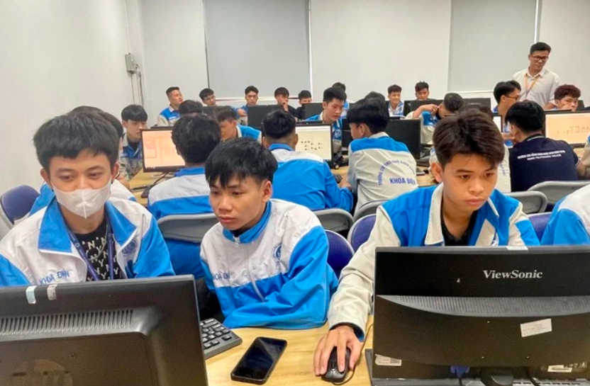 Học sinh trung cấp không được tạm hoãn nghĩa vụ quân sự, có nên điều chỉnh luật?- Ảnh 2.