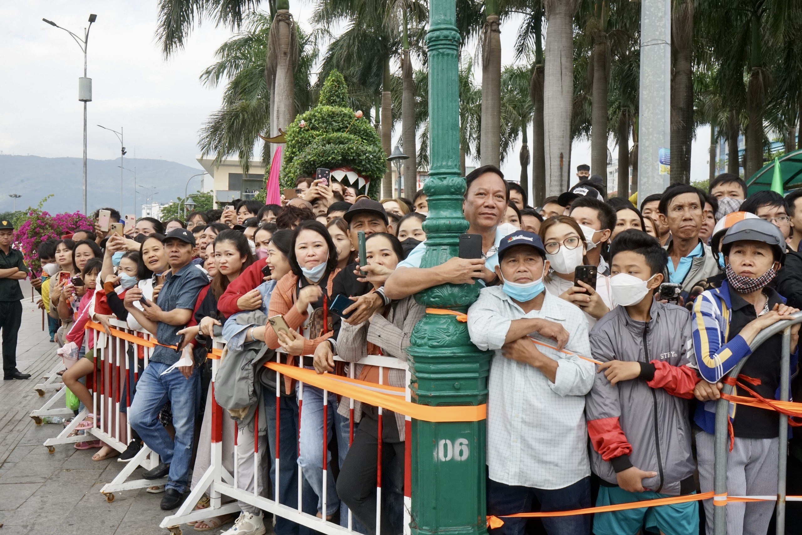 Hơn 2.800 thanh niên tỉnh Bình Định lên đường nhập ngũ- Ảnh 3.