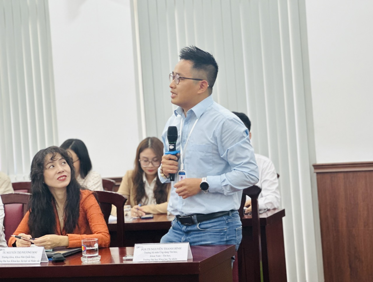 Trường ĐH mạnh tay chi tiền thu hút nhà khoa học tài năng- Ảnh 2. Trường ĐH mạnh tay chi tiền thu hút nhà khoa học tài năng- Ảnh 2.