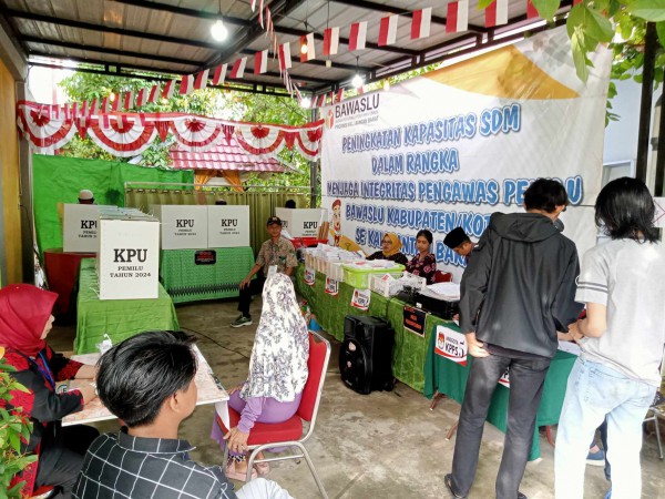 Bầu cử Indonesia: Ứng cử viên Prabowo có khả năng giành chiến thắng Bầu cử Indonesia: Ứng cử viên Prabowo có khả năng giành chiến thắng