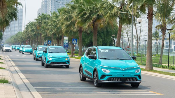 Ô tô điện phát triển và nỗi lo thất thu thuế Ô tô điện phát triển và nỗi lo thất thu thuế
