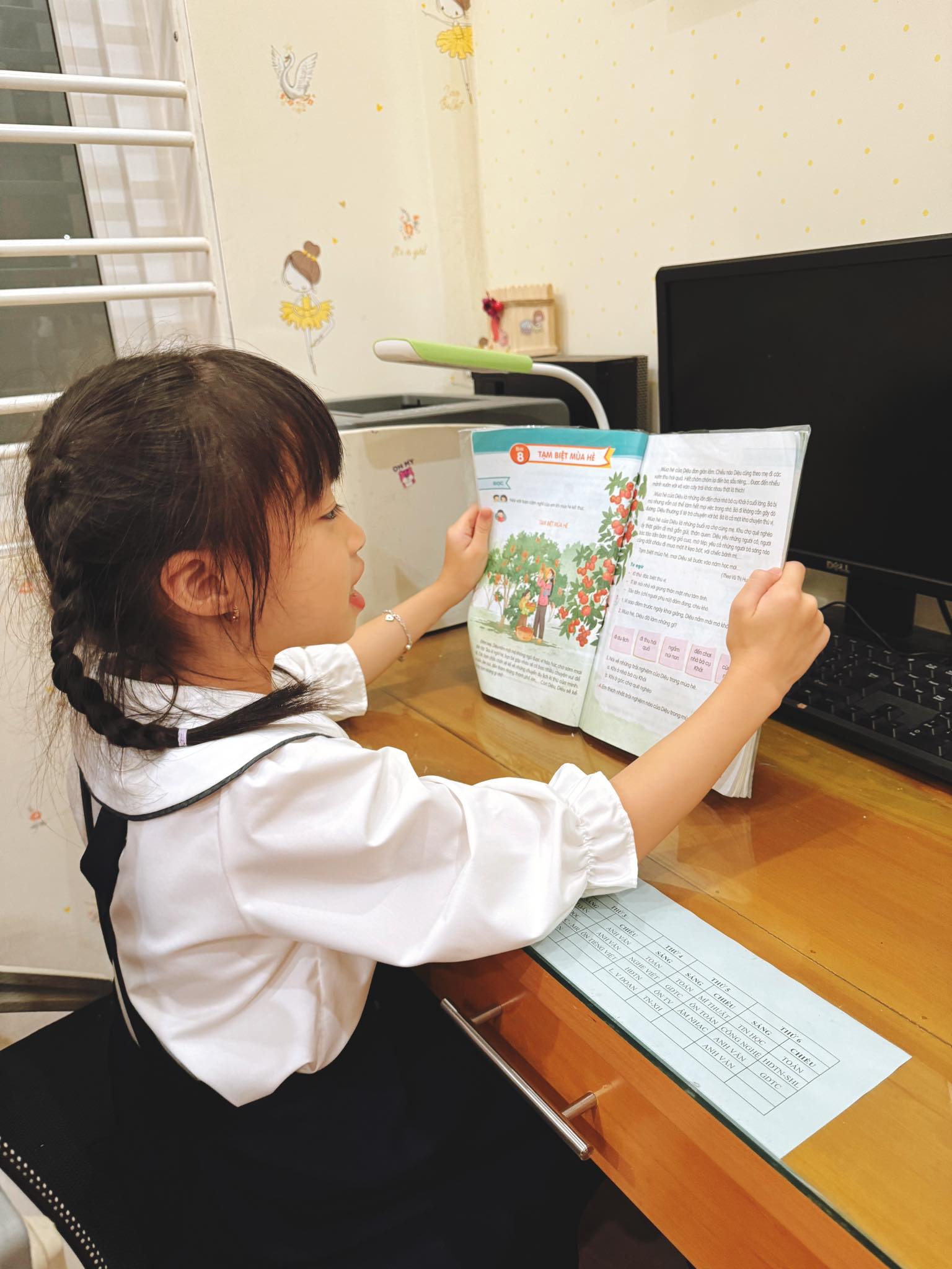 Tác giả sách giáo khoa mới: Học sinh muốn 'thăm nhà' Vũ Thị Huyền Trang- Ảnh 6.