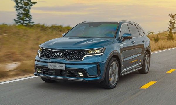 Vì sao xe hybrid khó bán tại Việt Nam? Vì sao xe hybrid khó bán tại Việt Nam?