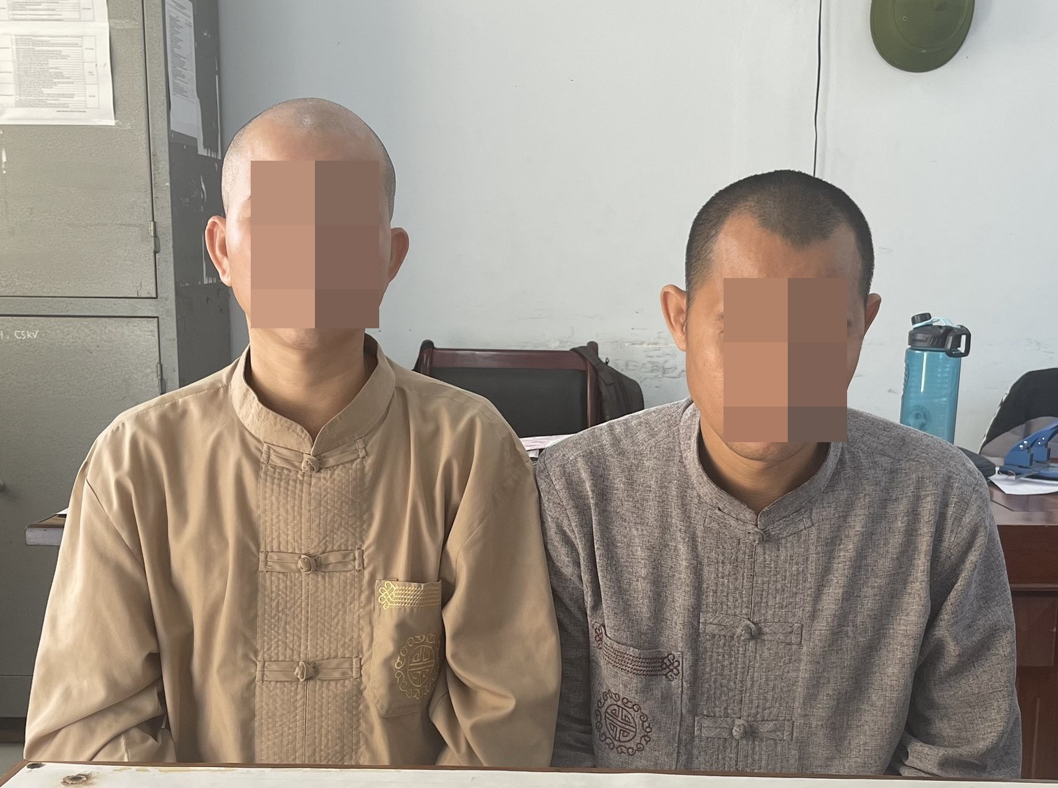 Ngăn chặn 3 người giả dạng tu hành, xin tiền ở danh thắng Ngũ Hành Sơn- Ảnh 2.