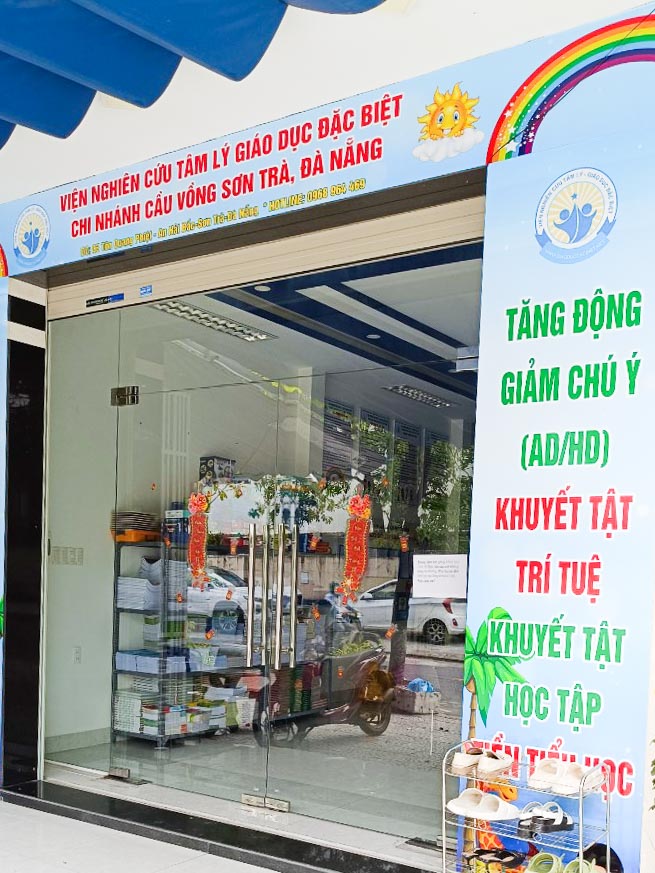 Vụ cô giáo bị tố bạo hành: Cần 'sắp xếp' lại việc nuôi dạy trẻ tự kỷ- Ảnh 4. Vụ cô giáo bị tố bạo hành: Cần 'sắp xếp' lại việc nuôi dạy trẻ tự kỷ- Ảnh 4.