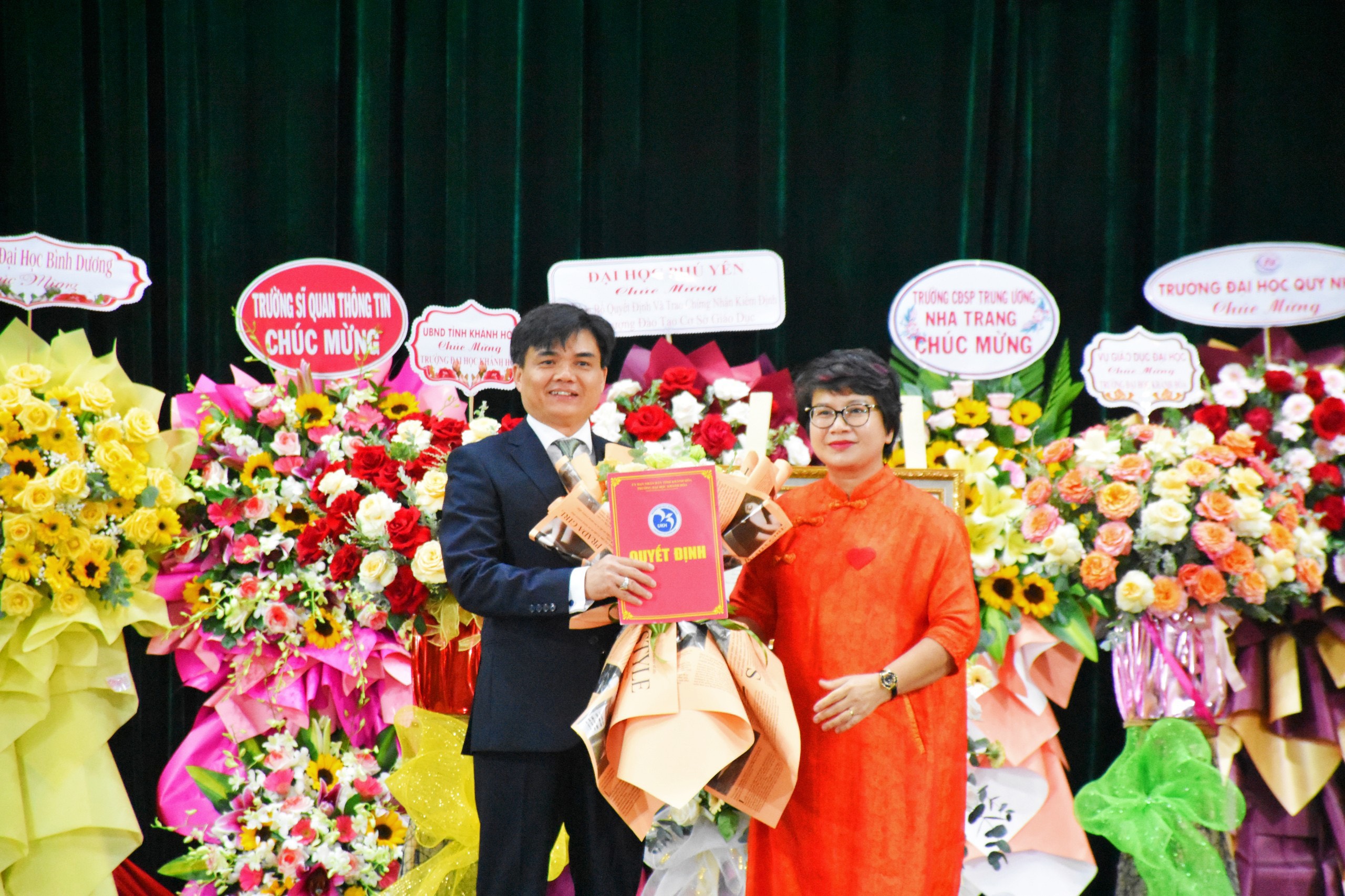 Trường ĐH Khánh Hòa đạt kiểm định chất lượng cơ sở giáo dục - Ảnh 2. Trường ĐH Khánh Hòa đạt kiểm định chất lượng cơ sở giáo dục - Ảnh 2.