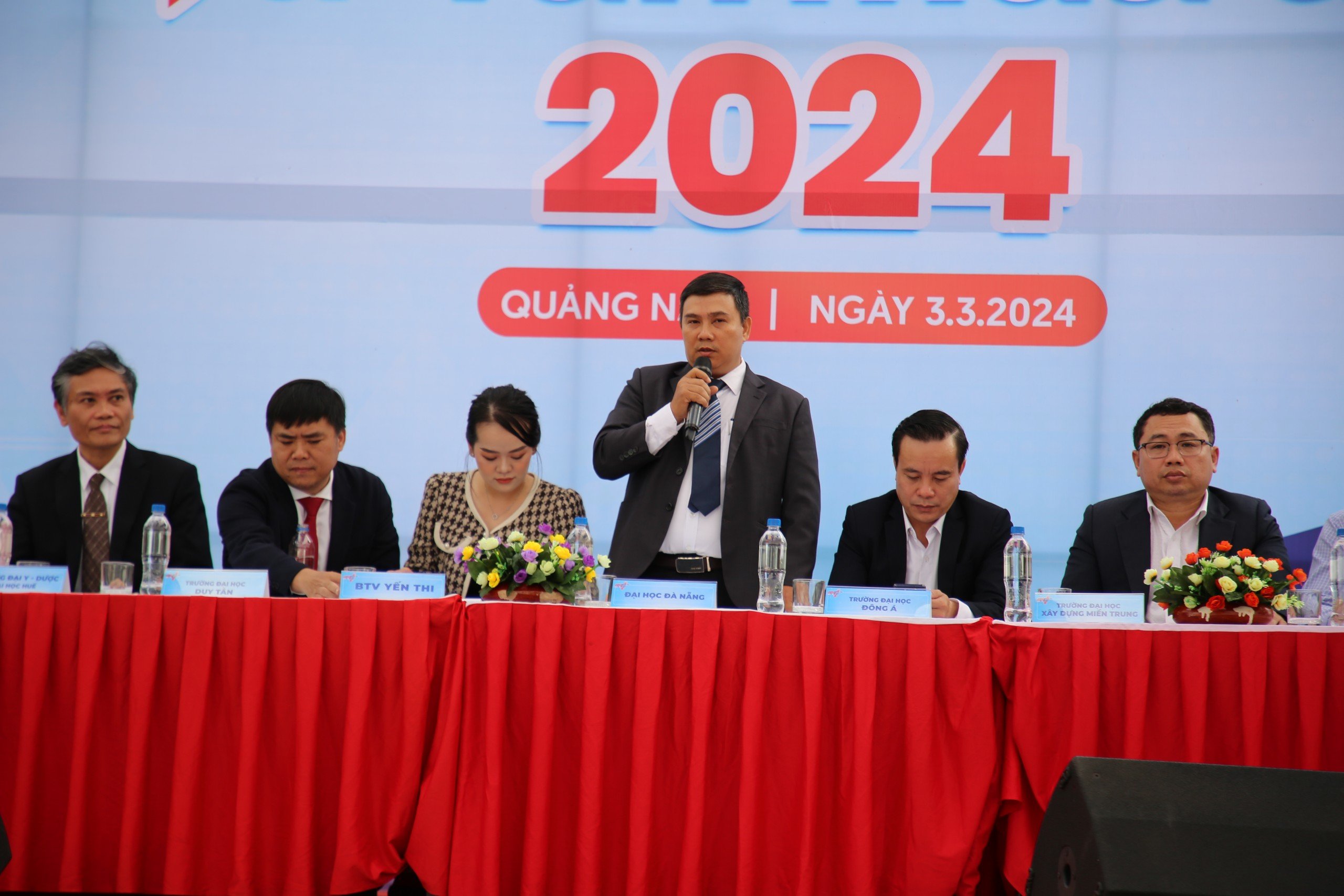 Vì sao đủ điểm chuẩn nhưng không trúng tuyển?- Ảnh 2. Vì sao đủ điểm chuẩn nhưng không trúng tuyển?- Ảnh 2.