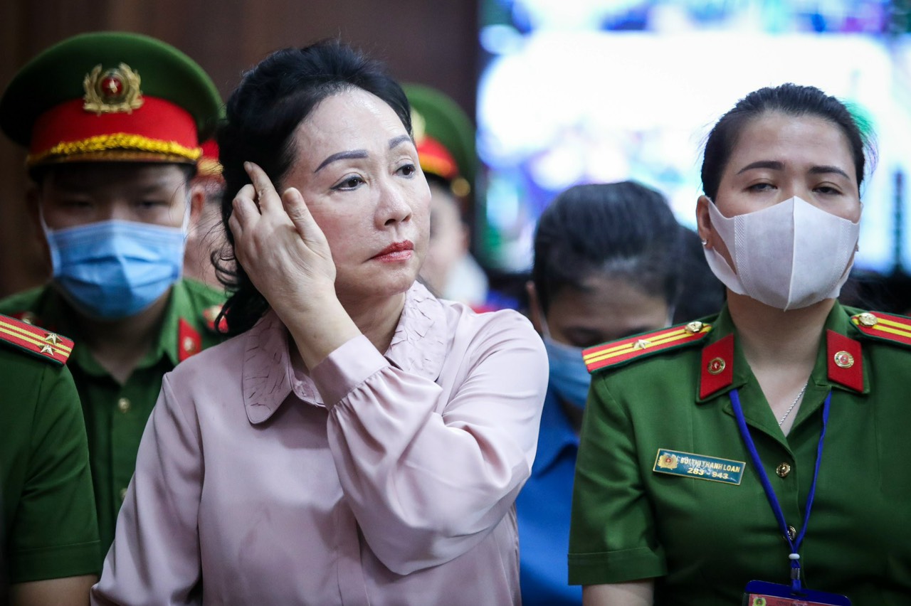 Vụ án Trương Mỹ Lan: 2 cựu lãnh đạo Ngân hàng Nhà nước đổ lỗi cho nhau- Ảnh 3.